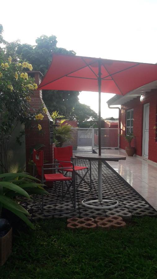 En Familia Villa ปูแอร์โตอีกวาซู ภายนอก รูปภาพ