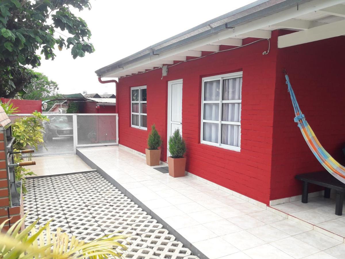 En Familia Villa ปูแอร์โตอีกวาซู ภายนอก รูปภาพ